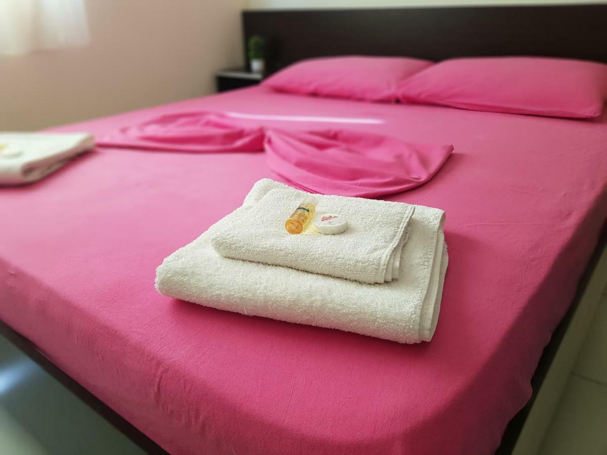 Aparthotel Vila Tufi Velipojë Eksteriør bilde